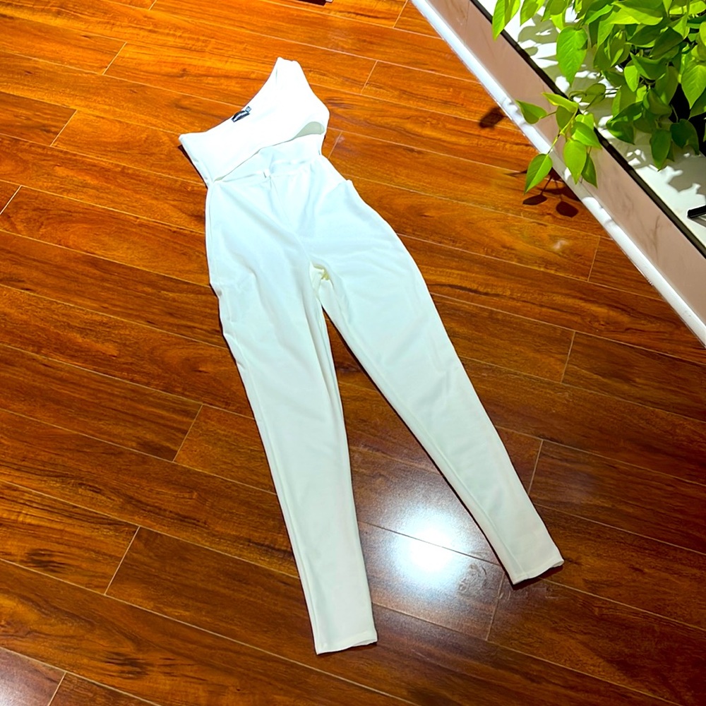 Prettylittlething white bodysuit bodycon cut out in the front one shoulder